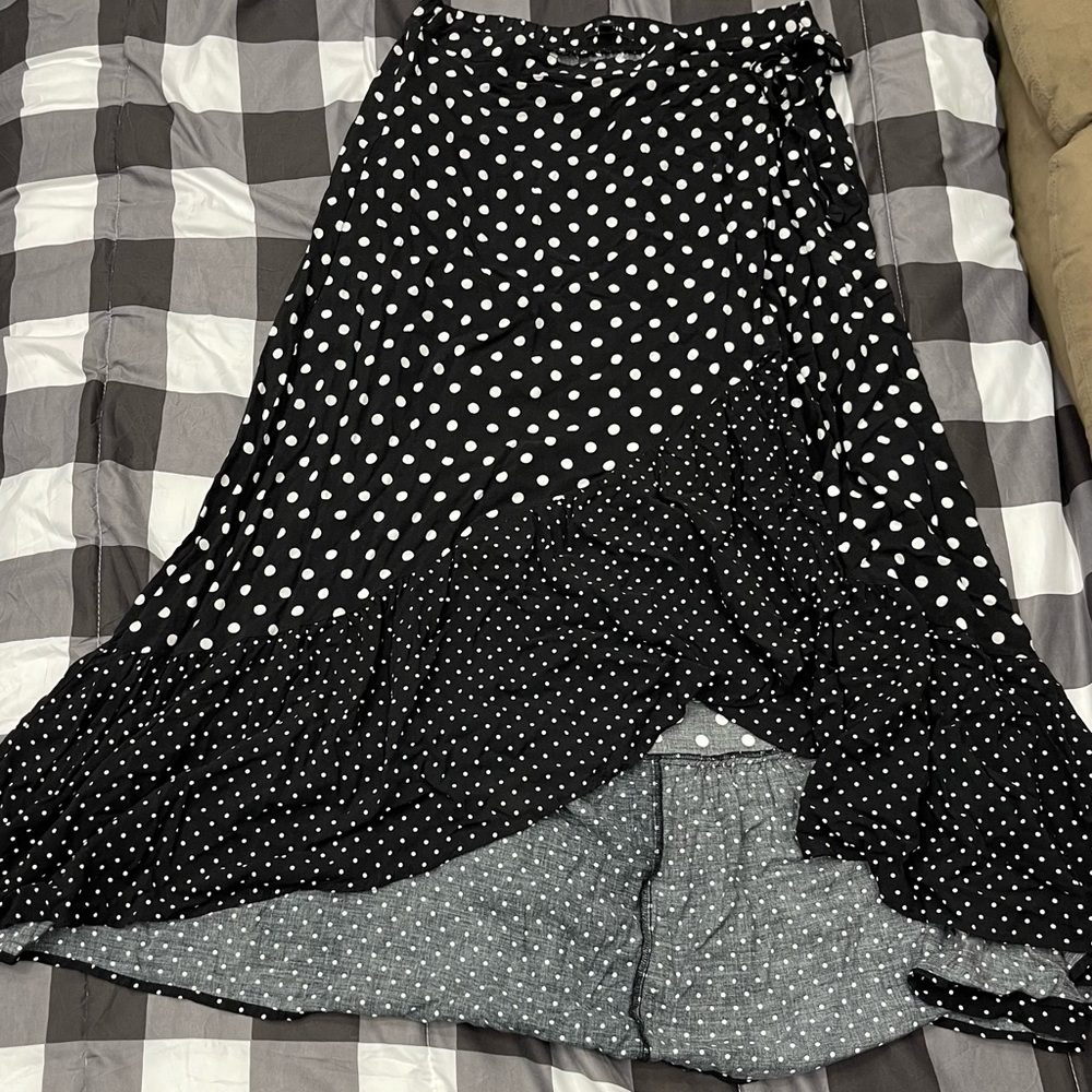 TORRID SIZE 1 Polka Dot Wrap Skirt